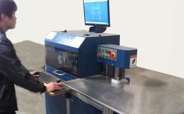 數(shù)控彎字機使用 數(shù)控彎字機使用