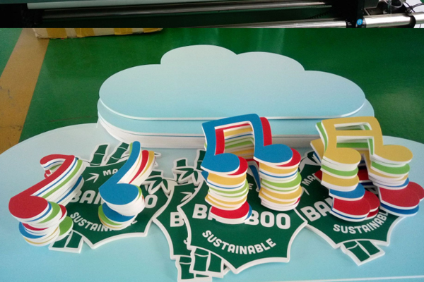 迷你字雕刻機(jī)加工的異形板材 迷你字雕刻機(jī)加工的異形板材