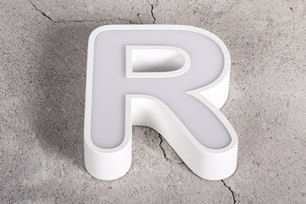 廣告雕刻機(jī)切割的發(fā)光字展示 廣告雕刻機(jī)切割的發(fā)光字展示