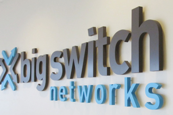 廣告雕刻機(jī)加工的PVC字展示 廣告雕刻機(jī)加工的PVC字展示