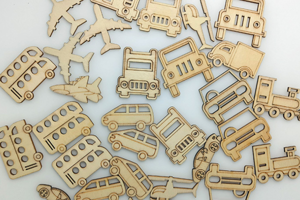 廣告雕刻機(jī)加工的卡通木片 廣告雕刻機(jī)加工的卡通木片