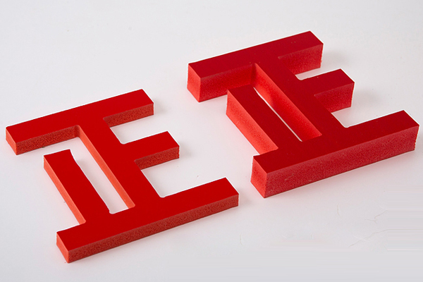 廣告雕刻機(jī)加工的頭店面pvc字 廣告雕刻機(jī)加工的頭店面pvc字